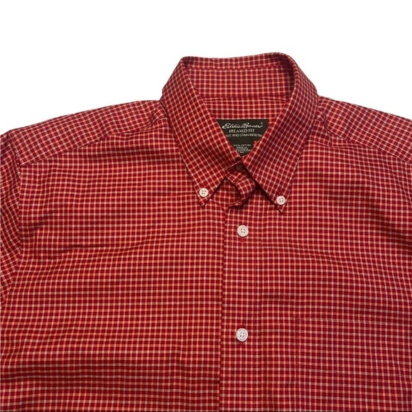 Eddie Bauer Red Plaid Casual Button Down Shirt Size M Relaxed Fit Checked L/S - Picture 2 of 11